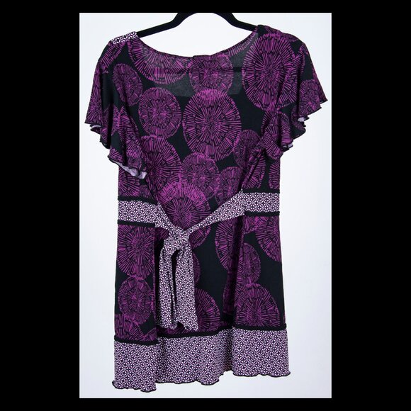 Venezia Womens Purple Black White Flutter Sleeve Tie Back Tunic Top Sz 18/20 EUC - Picture 2 of 2